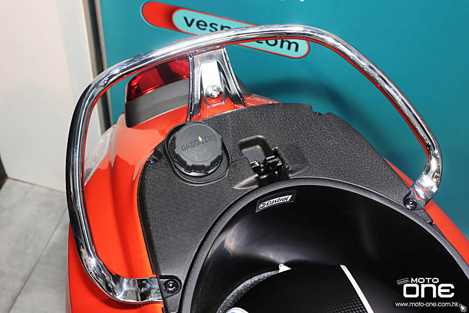 2020 Vespa Primavera S Special Edition Sprint Carbon