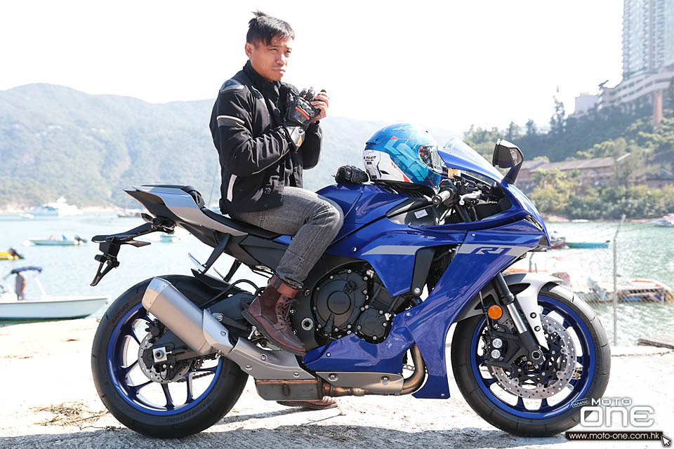 2020 YAMAHA YZF-R1 TEST RIDE