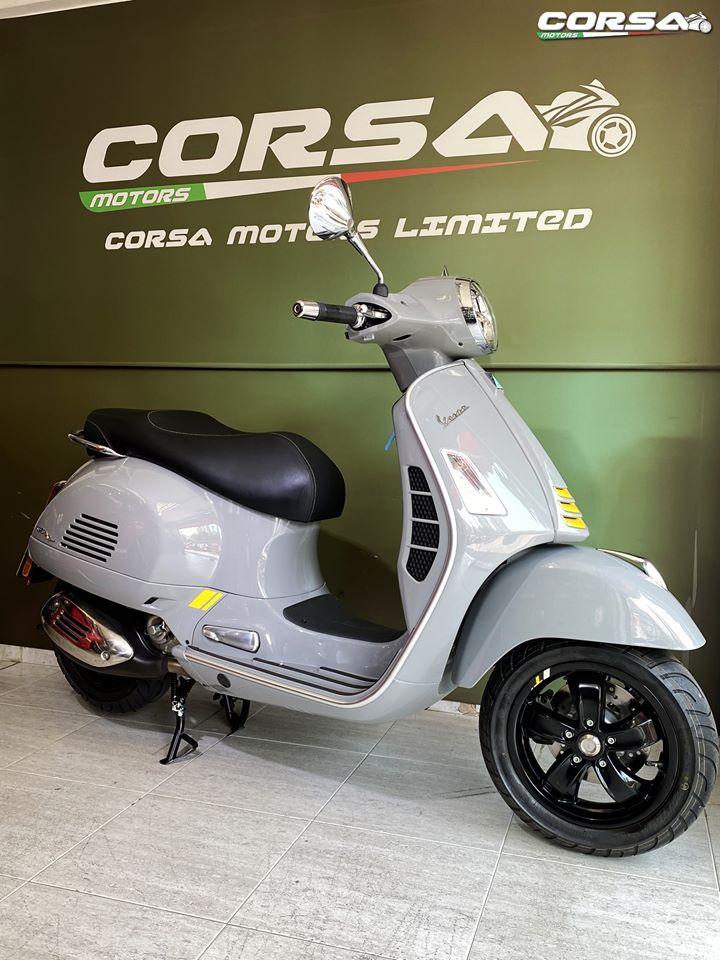 2020 CORSA MOTORS We Love Vespa Piaggio