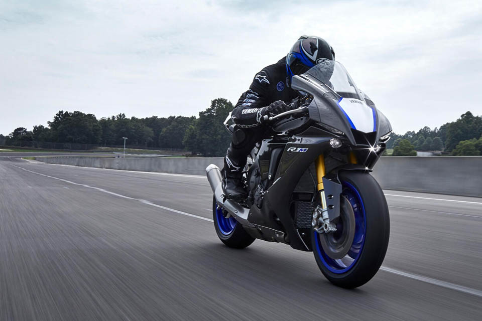 2020 YAMAHA YZF-R1