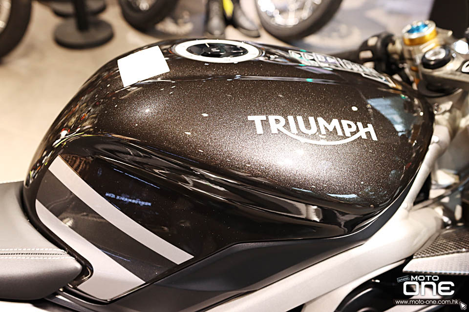 2020 TRIUMPH DAYTONA MOTO2 765