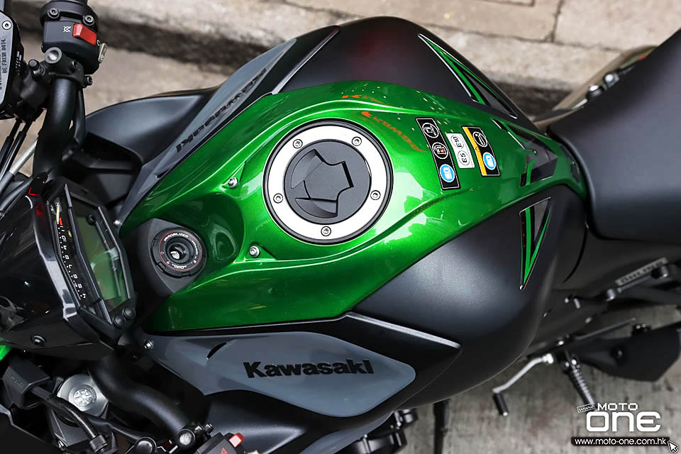 2020 KAWASAKI Z1000 Z1000R