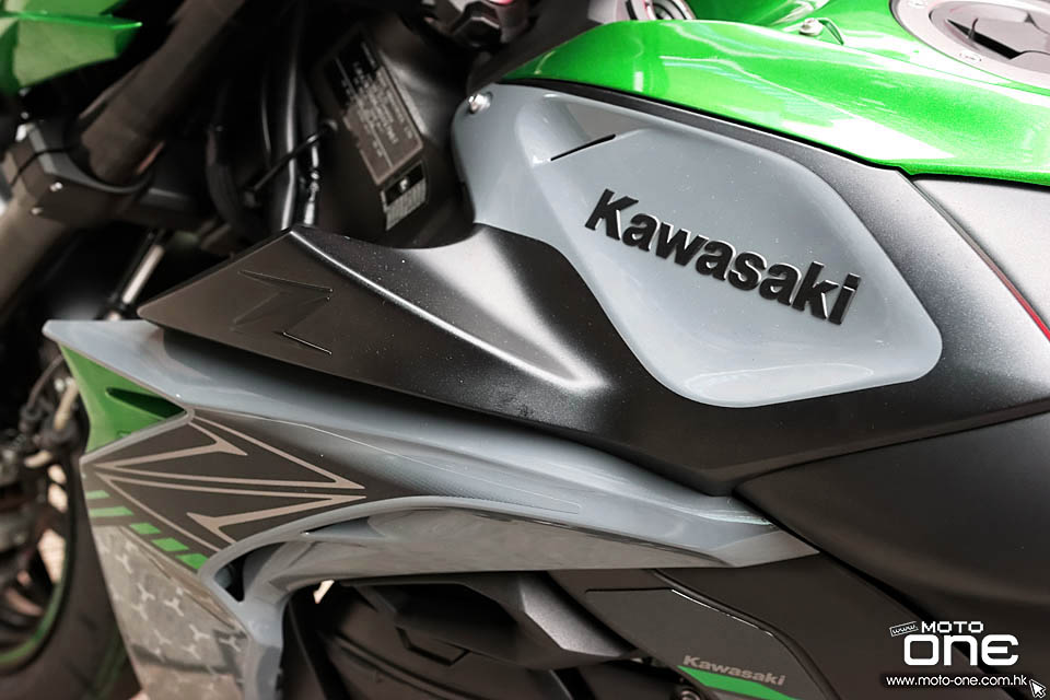 2020 KAWASAKI Z1000 Z1000R