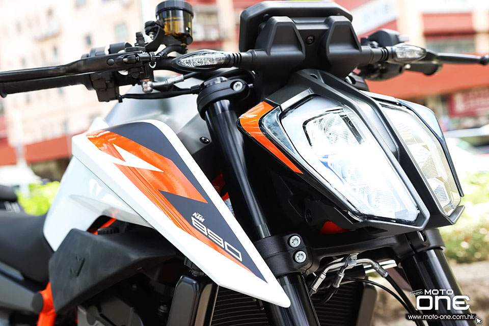 2020 KTM 890 Duke R