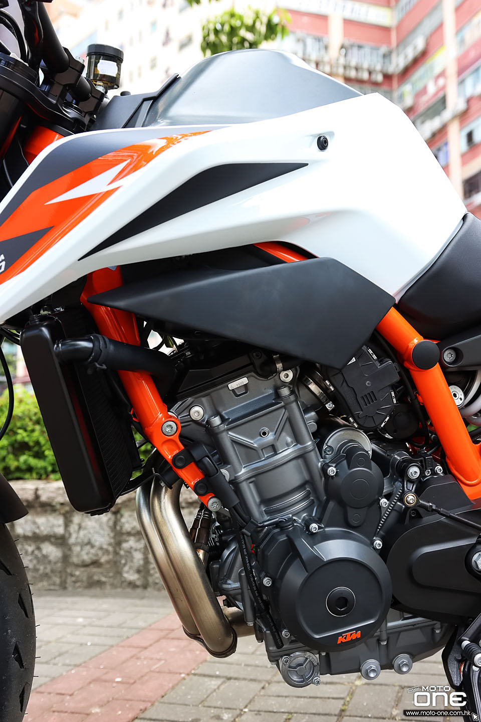 2020 KTM 890 Duke R