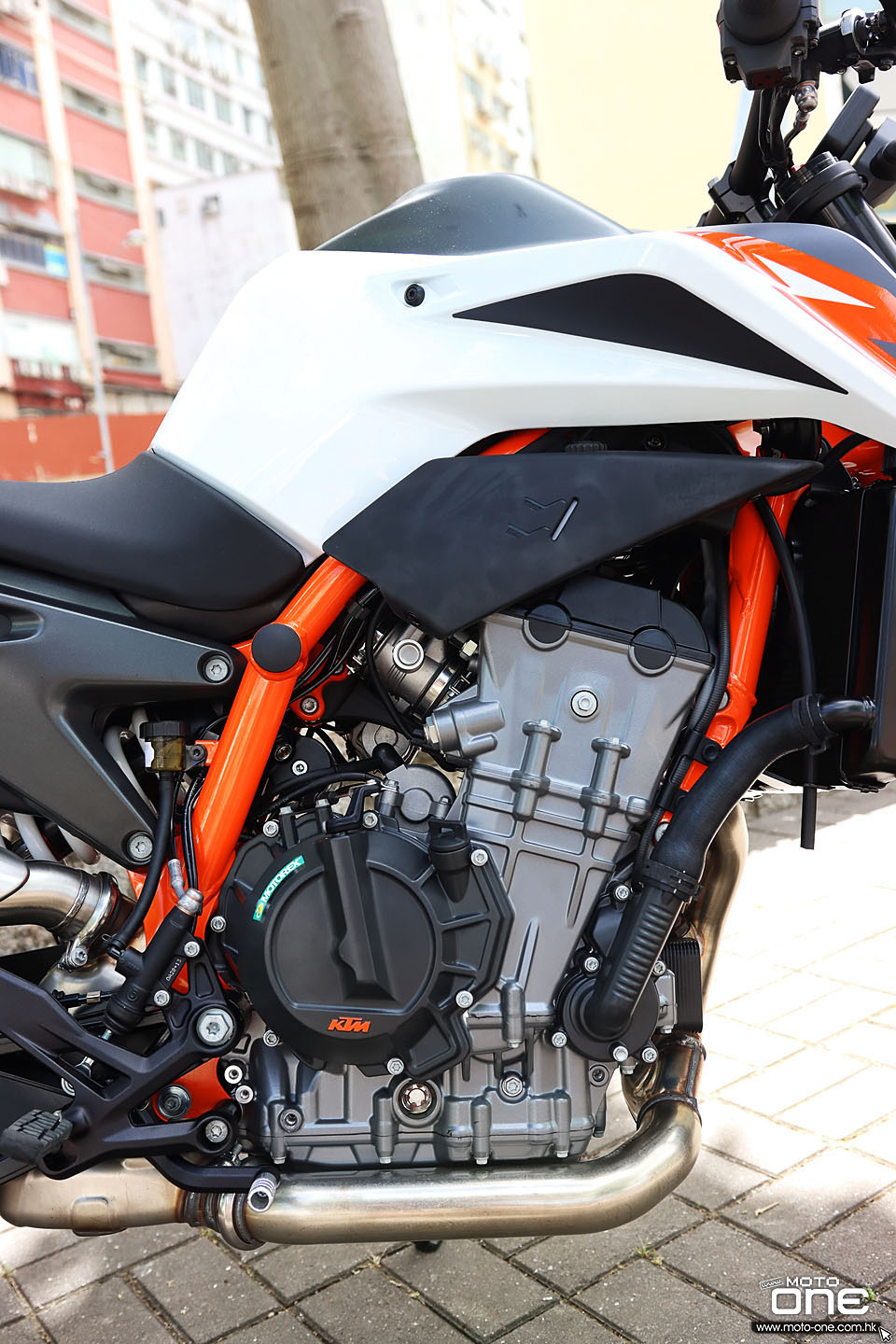 2020 KTM 890 Duke R