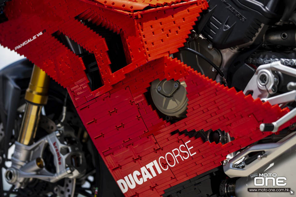 Ducati Panigale V4 R lego