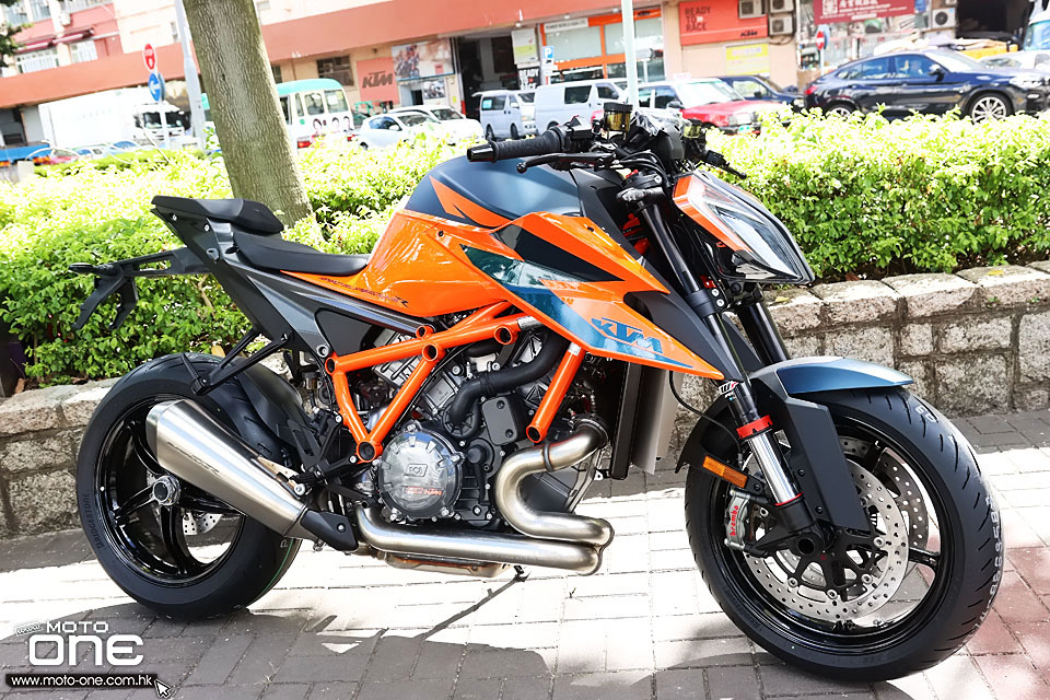 2020 KTM 1290 SUPER DUKE R