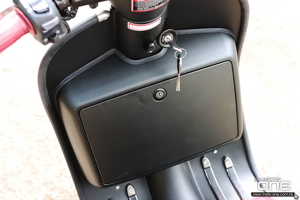 2020 Royal Alloy GP300 LC ABS