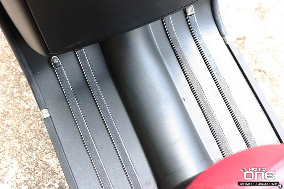 2020 Royal Alloy GP300 LC ABS