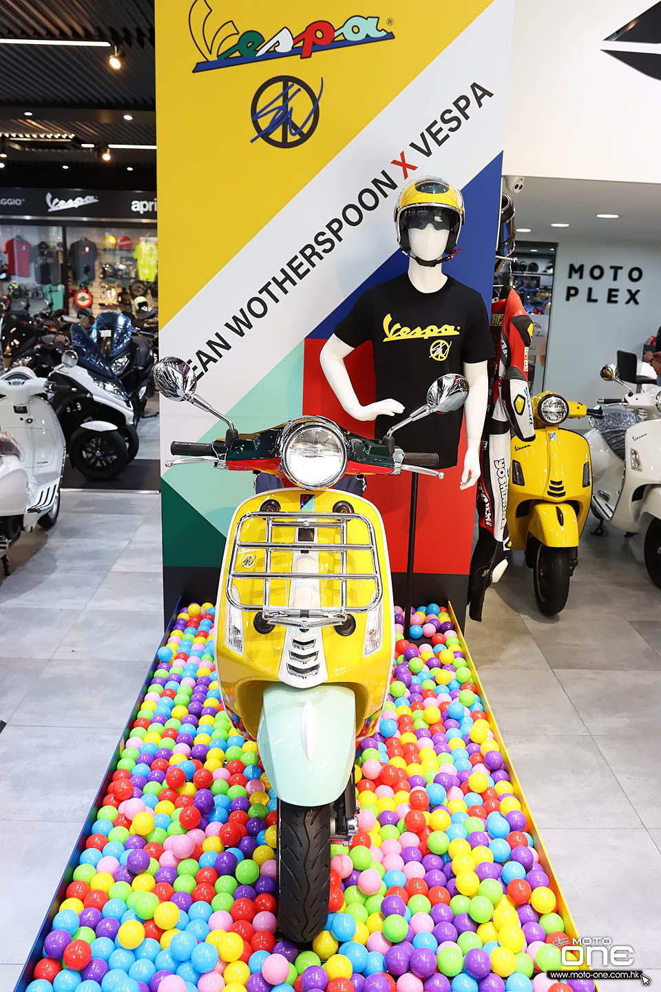 2020 Vespa Primavera Sean Wotherspoon