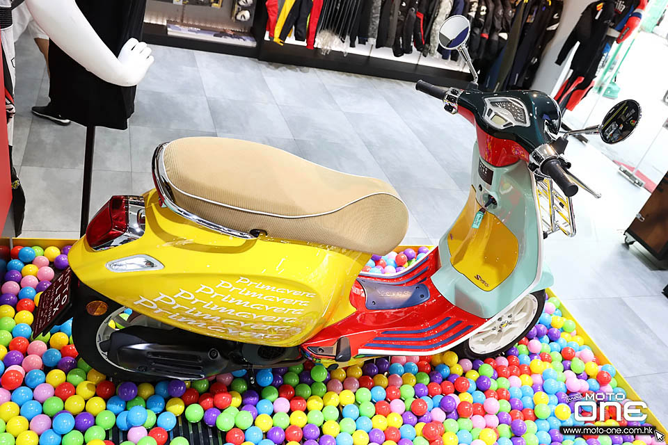 2020 Vespa Primavera Sean Wotherspoon