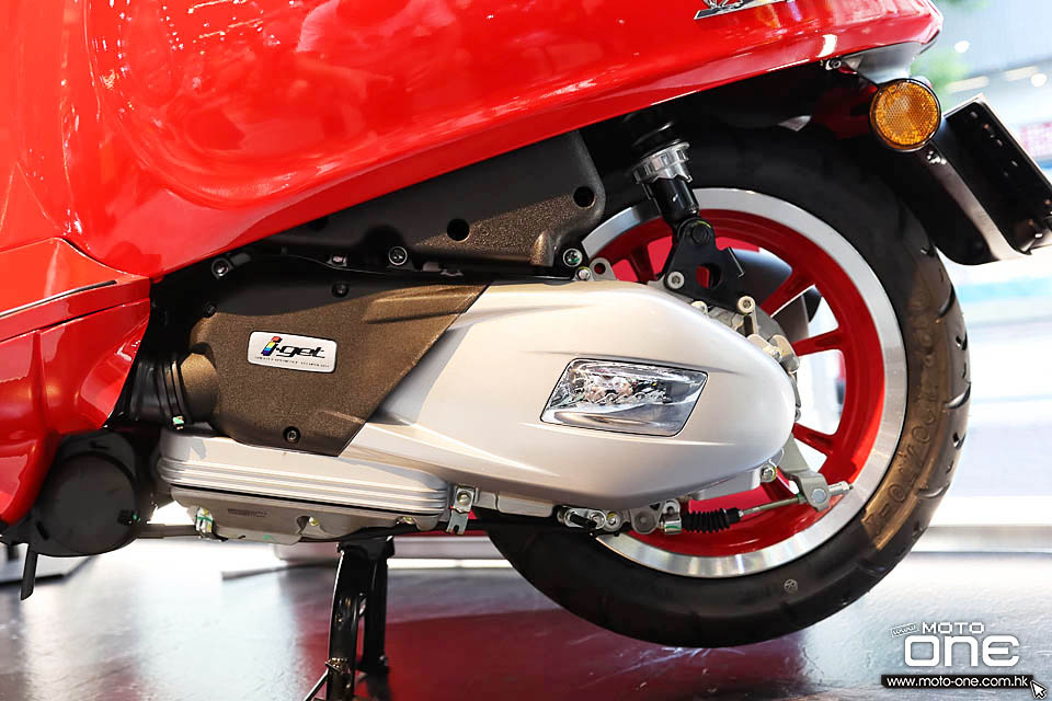 2020 Vespa Primavera X Product RED