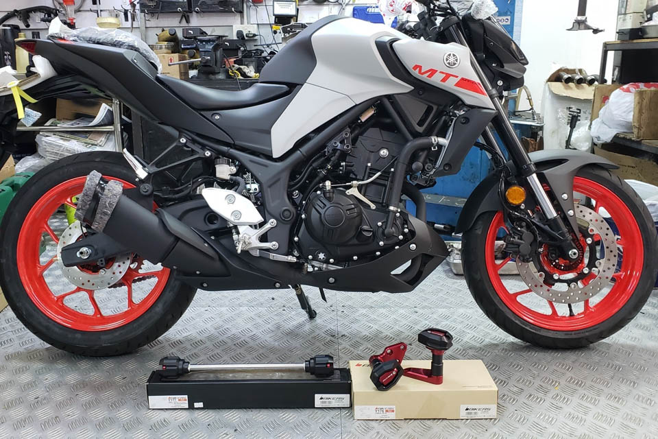 2020 SILVER STAR YAMAHA MT03