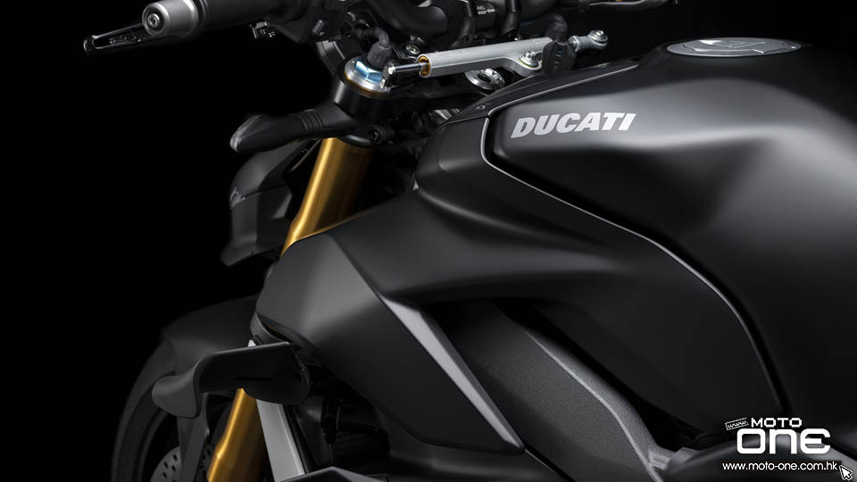 2021 DUCATI Streetfighter V4