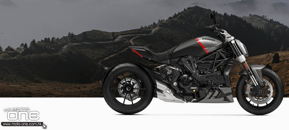 2021_DUCATI_XDiavel