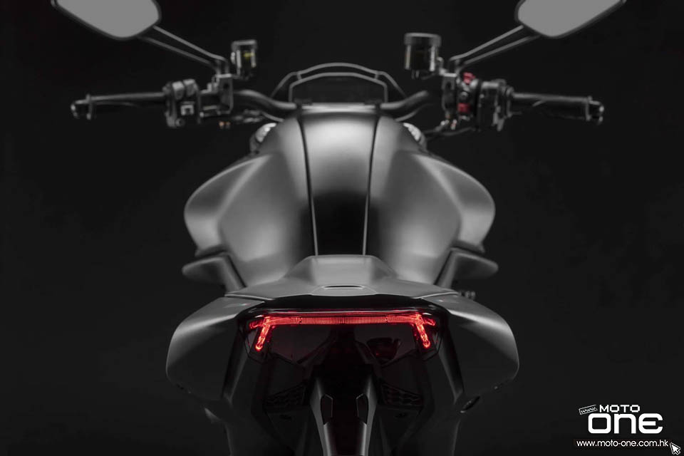 2021 DUCATI Monster 937