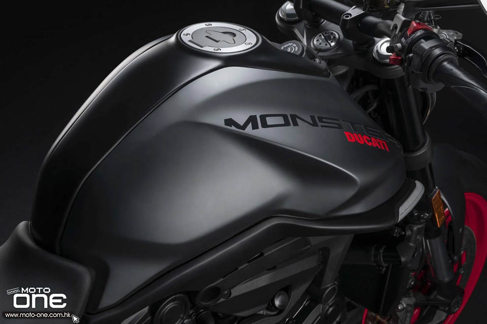 2021 DUCATI Monster 937