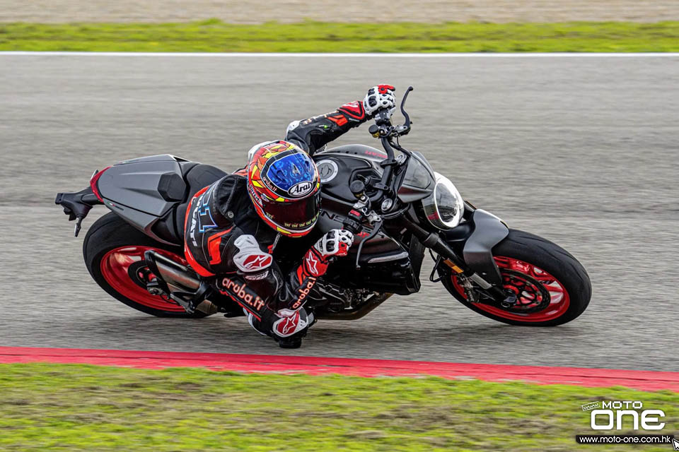 2021 DUCATI Monster 937