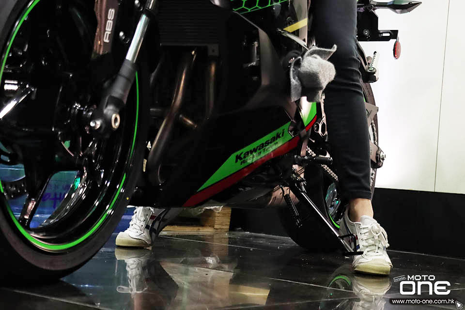 2021 KAWASAKI ZX-25R