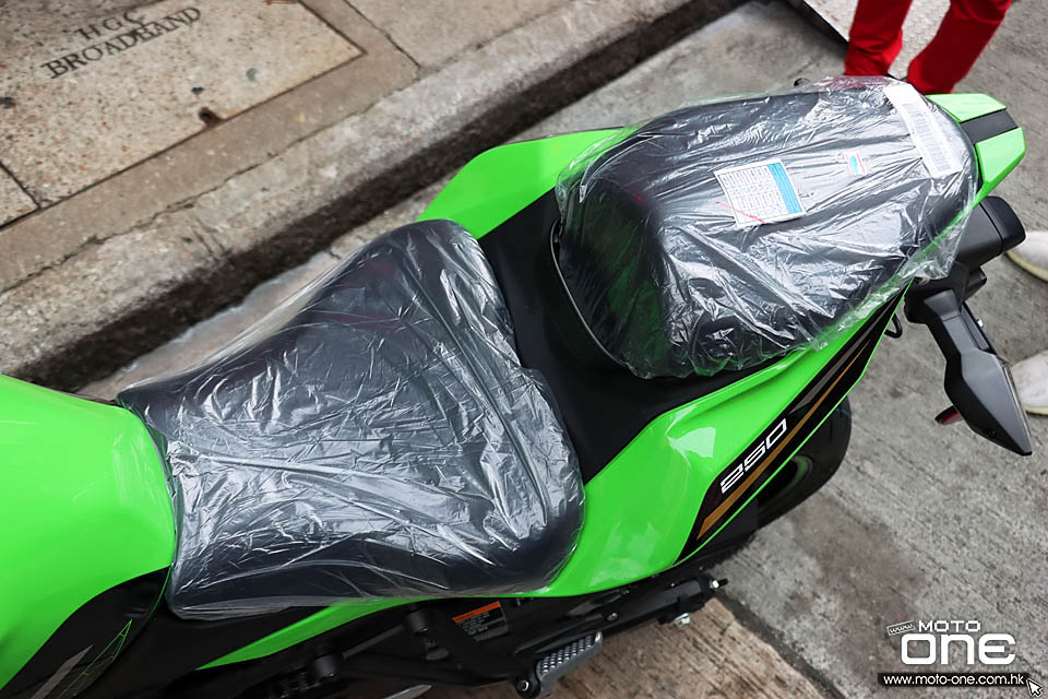 2021 KAWASAKI ZX-25R