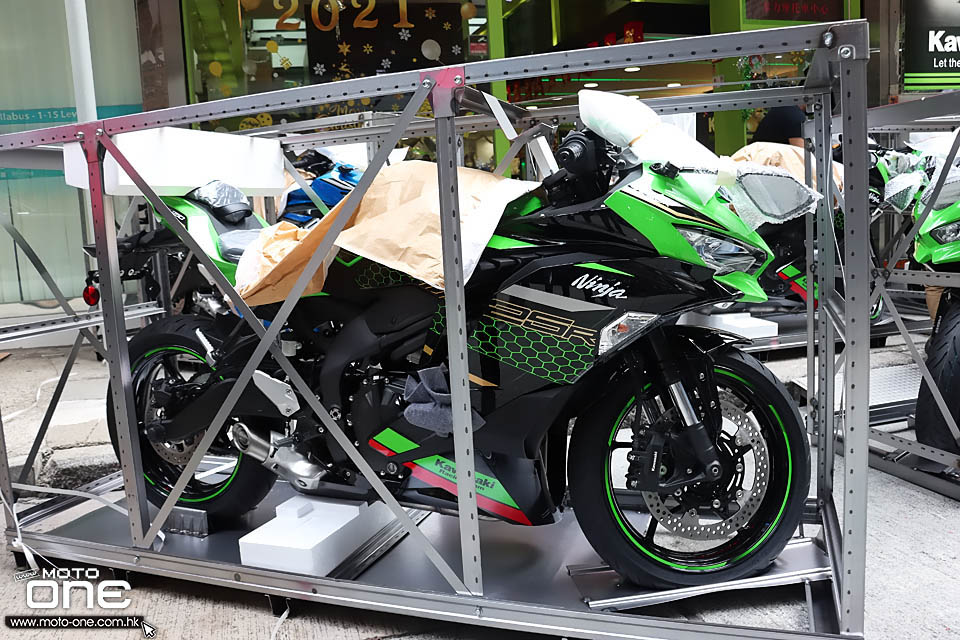 2021 KAWASAKI ZX-25R