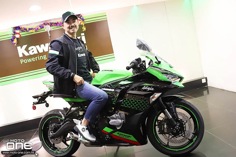 2021 KAWASAKI ZX-25R