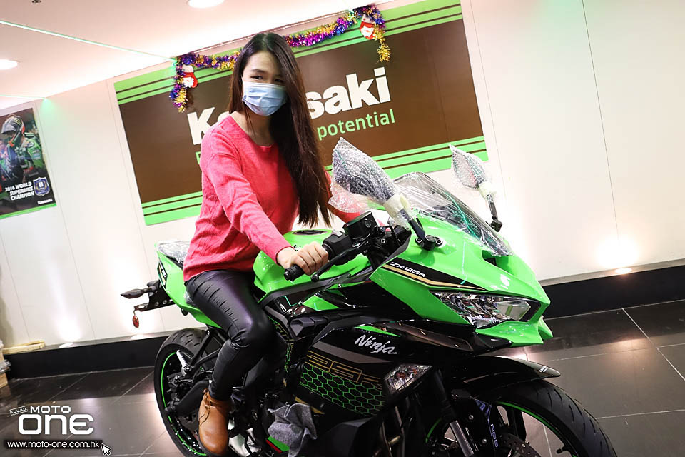 2021 KAWASAKI ZX-25R