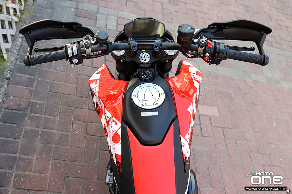 2021 DUCATI Hypermotard 950 RVE