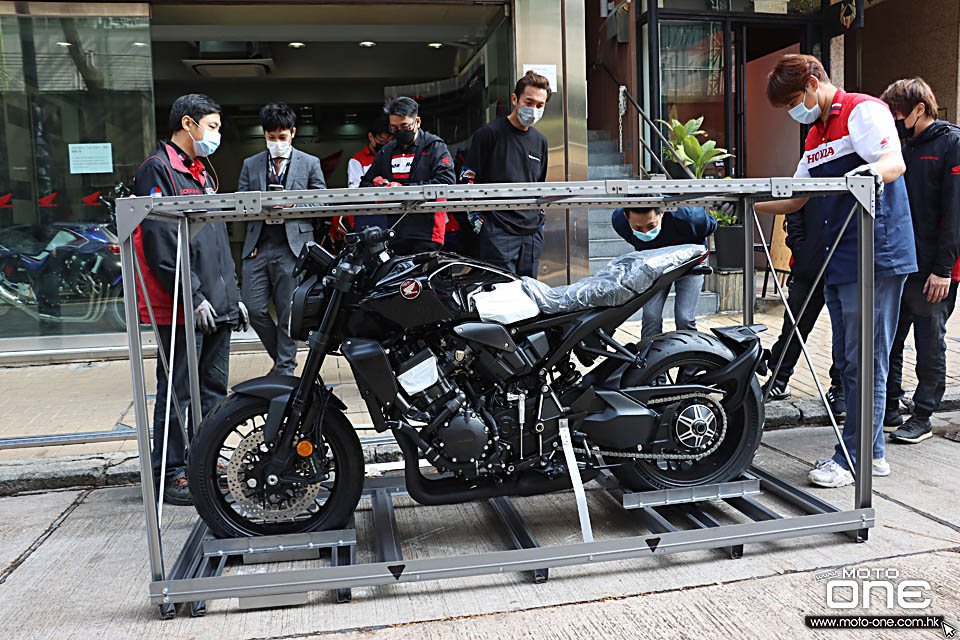 2021 HONDA CB1000R Black Edition