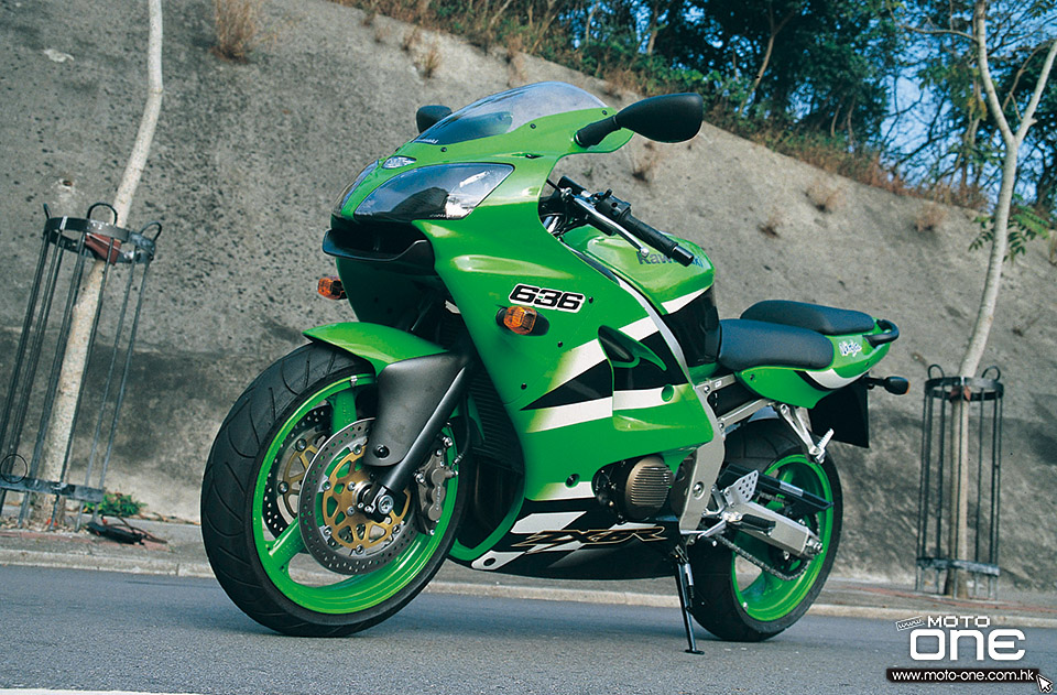 KAWASAKI ZX-6R