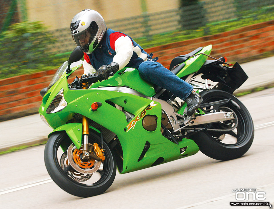 KAWASAKI ZX-6R