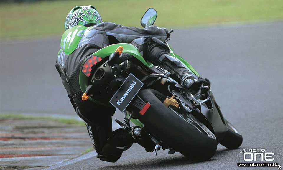 KAWASAKI ZX-6R