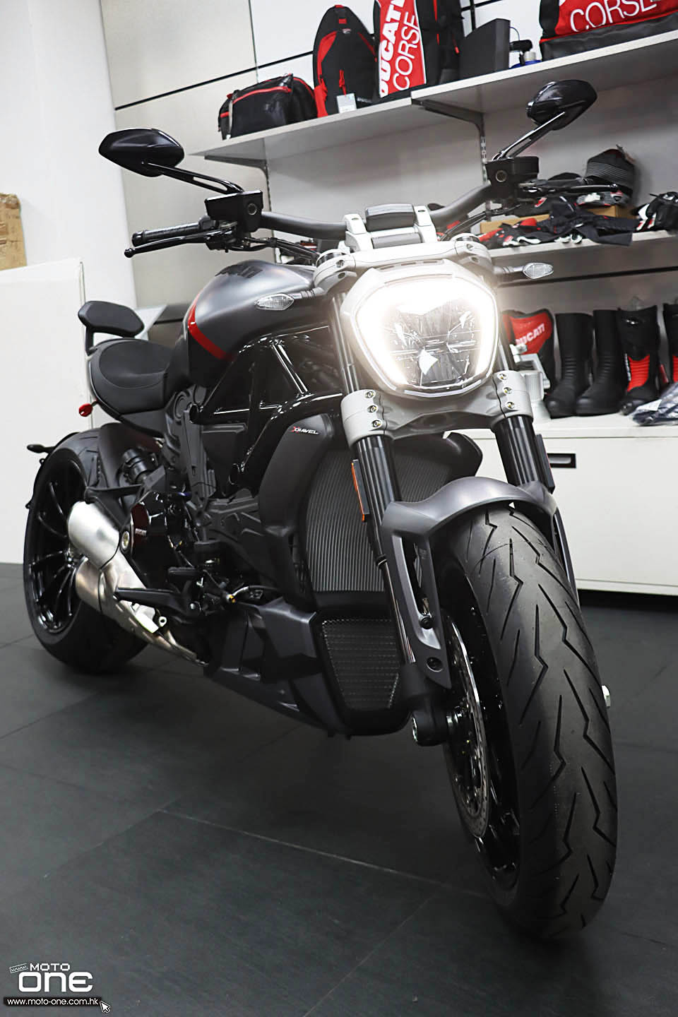 2021 DUCATI XDiavel BLACK STAR