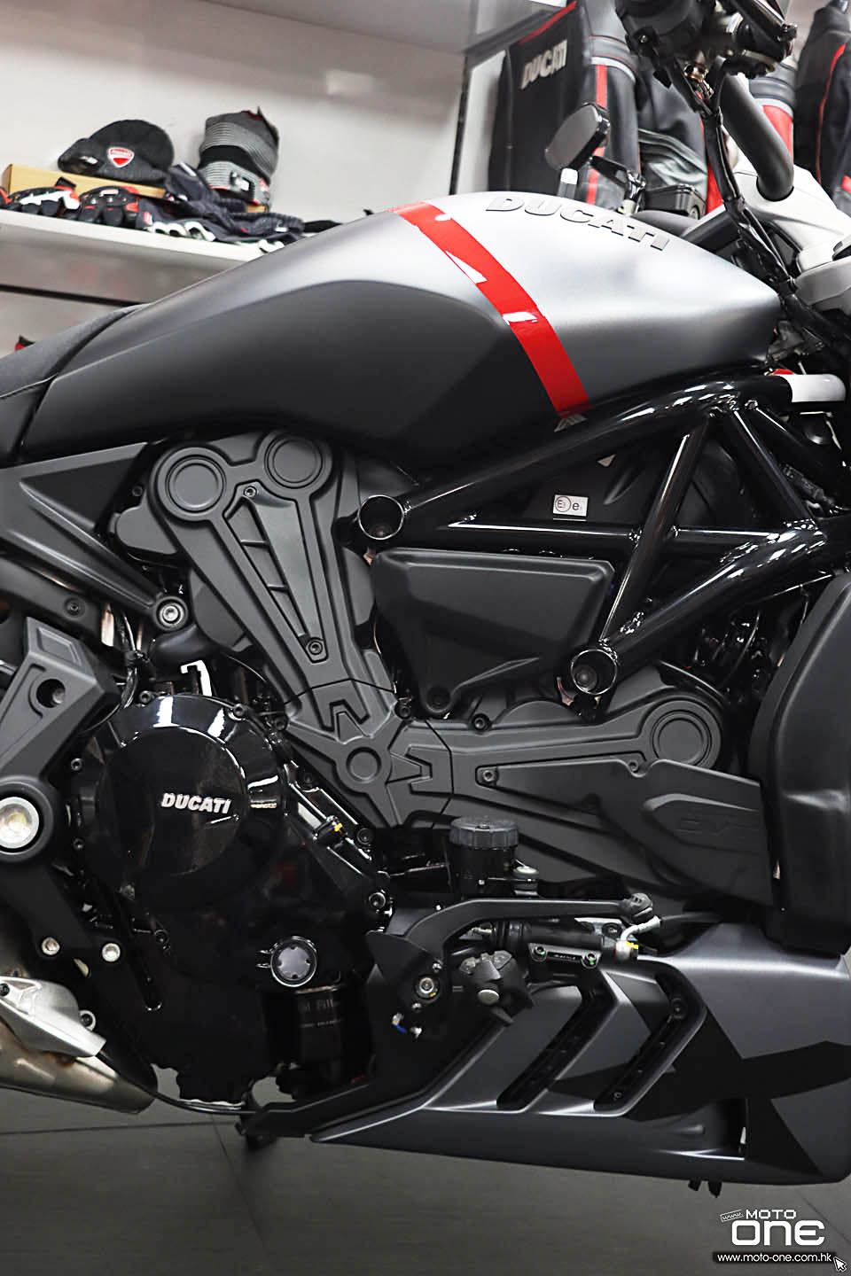 2021 DUCATI XDiavel BLACK STAR