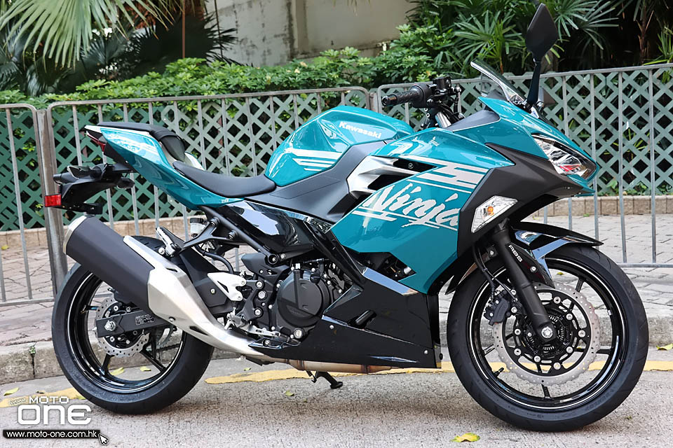 2021 KAWASAKI NINJA400 ABS