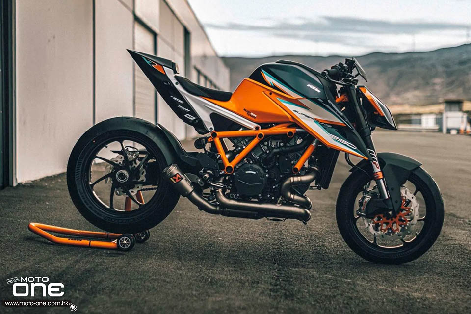 2021 KTM 1290 SUPER DUKE RR