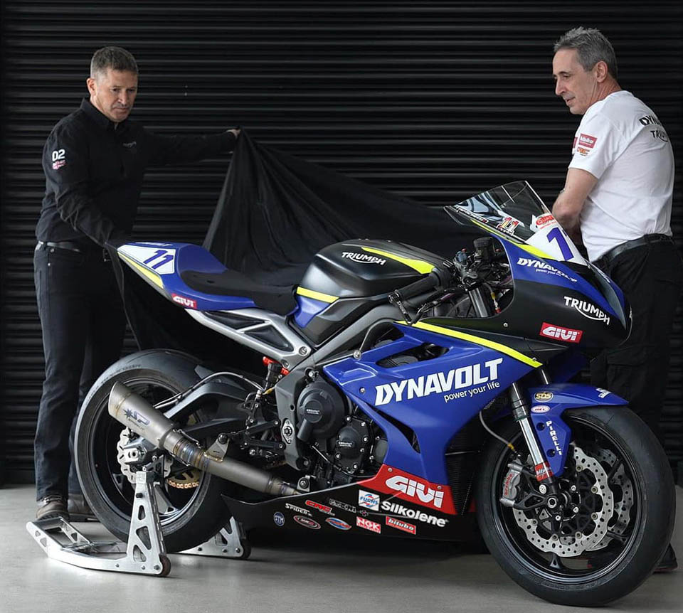 2021 spark DYNAVOLT TRIUMPH RACING