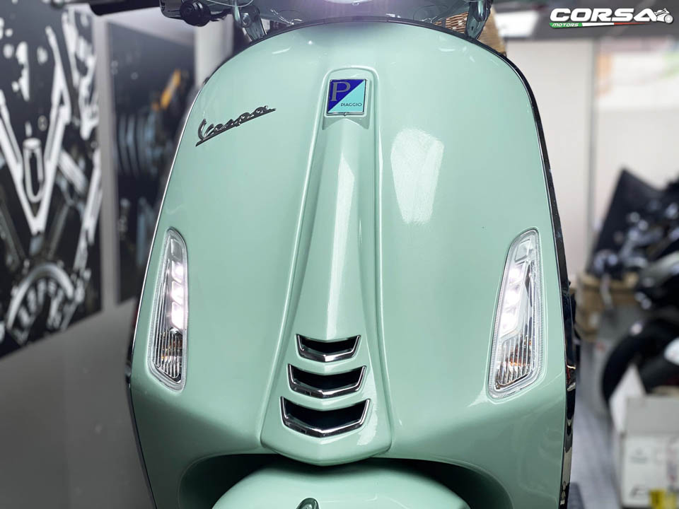 Vespa Primavera 150 Corsa Motors