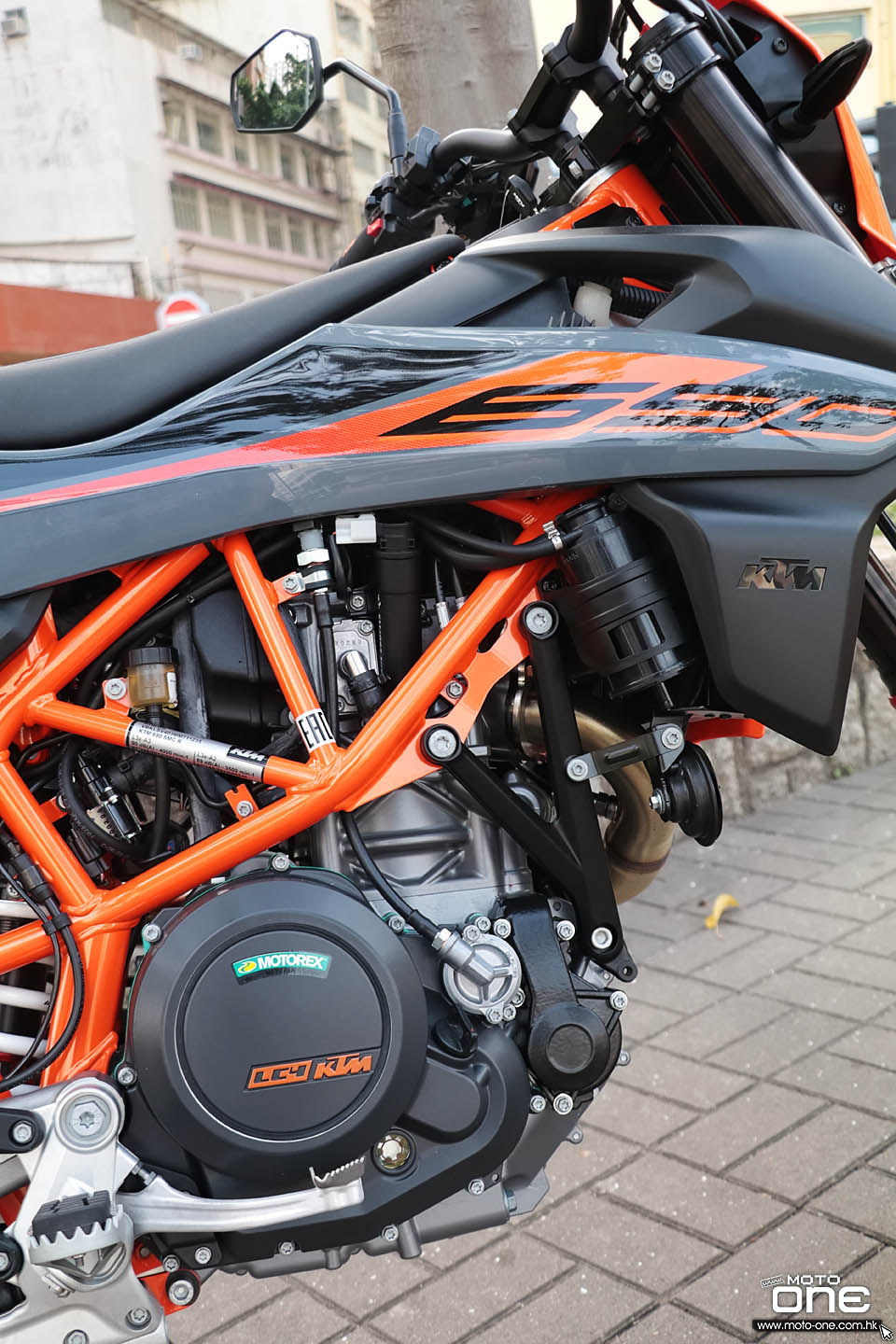 2021 KTM 690 SMC R