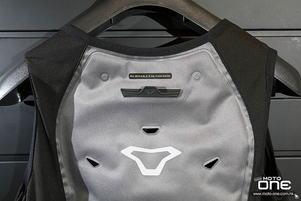 2021 Macna Dry Cooling Vest EVO