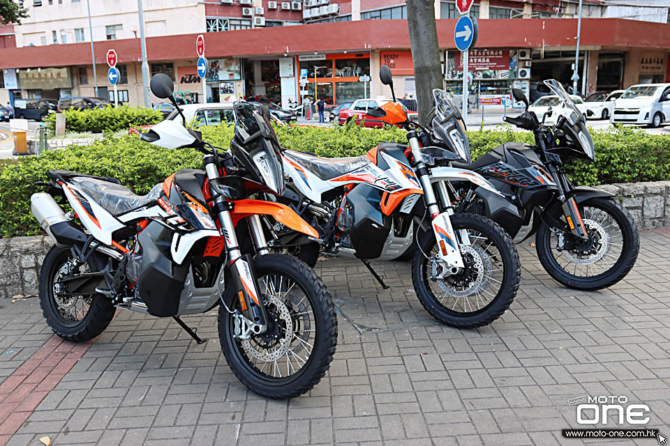 2021 KTM 890 ADVENTURE