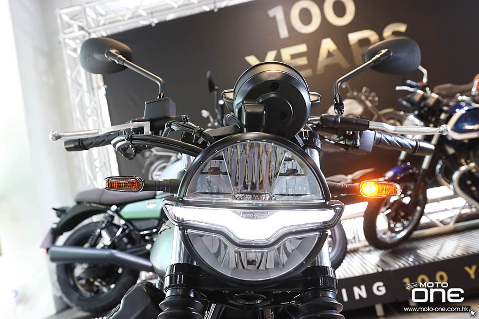 2021 Moto Guzzi V7 STONE 100th Anniversary