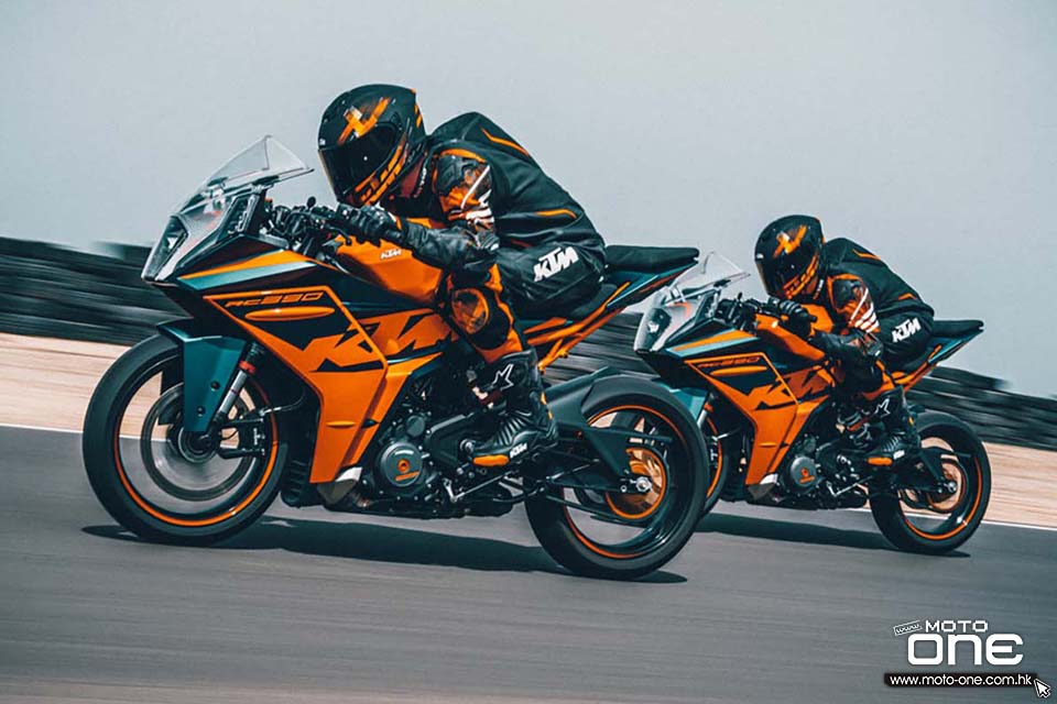 2022 KTM RC390