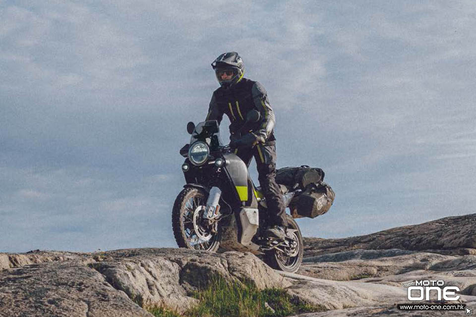 2022 Husqvarna Norden 901