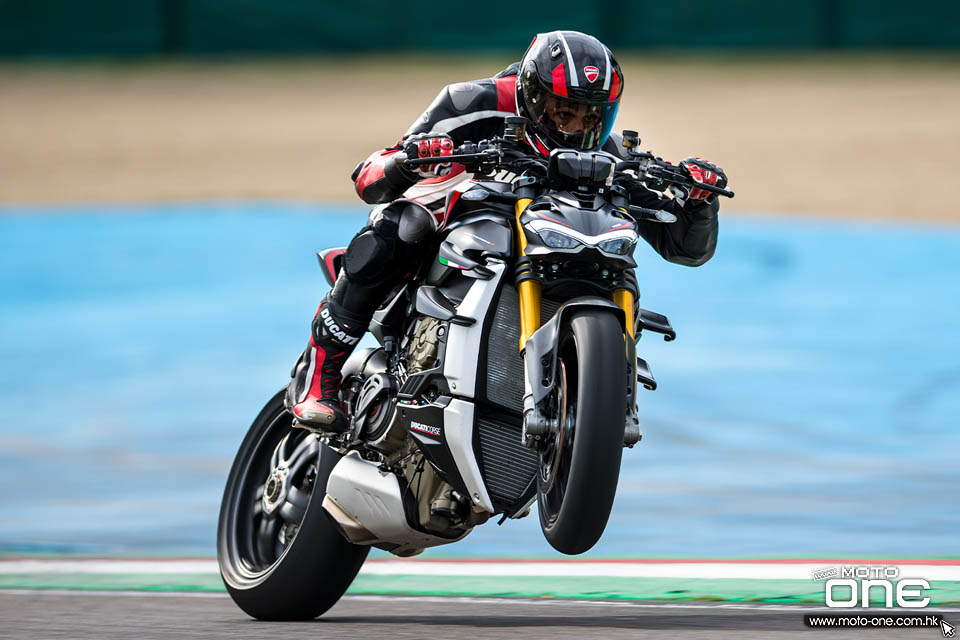 2022 Ducati Streetfighter V4 SP