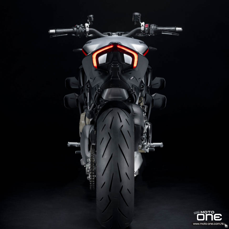 2022 Ducati Streetfighter V4 SP