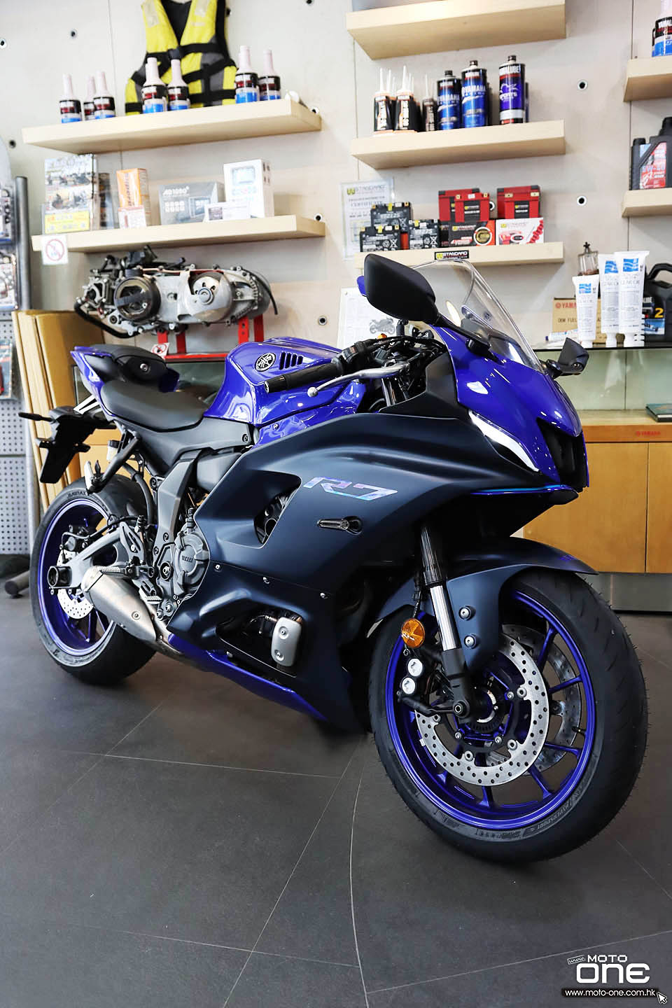 2022 YAMAHA YZF-R7