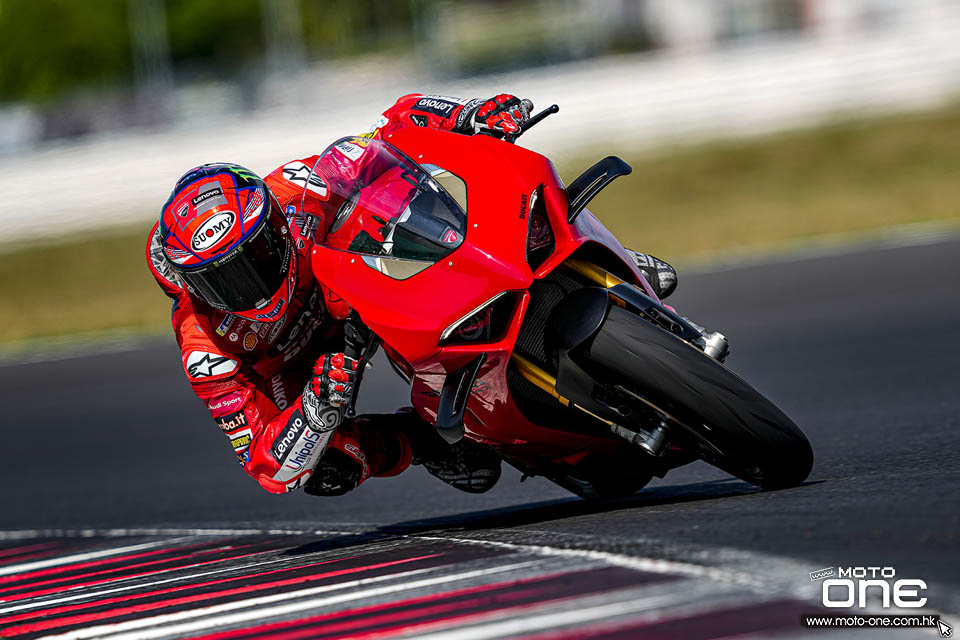 2022 Ducati Panigale V4S