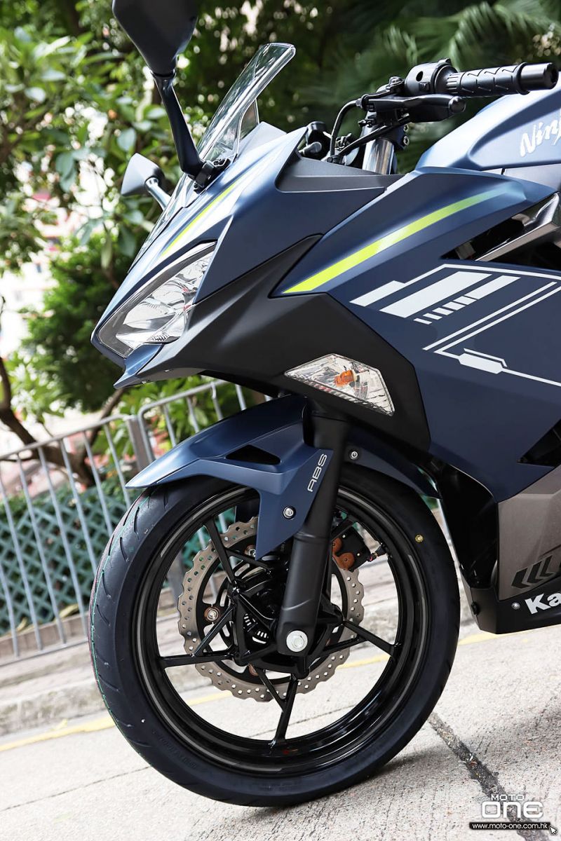 2022 KAWASAKI NINJA400 ABS